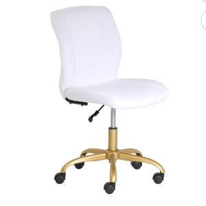 Mainstays white plush office chair